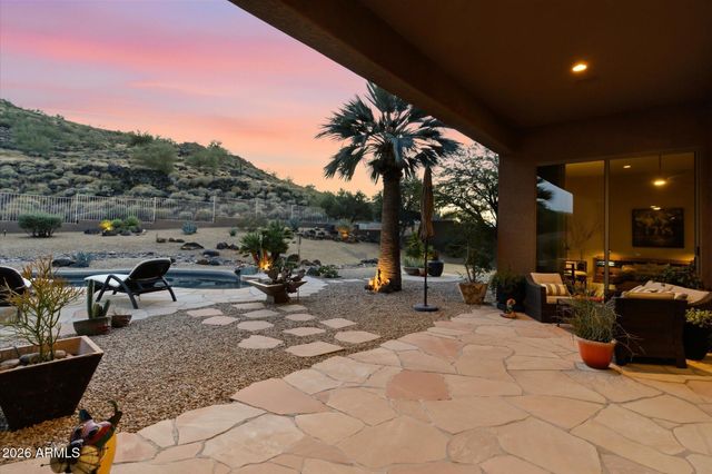 5565 W PINNACLE HILL Drive W, Glendale, AZ 85310