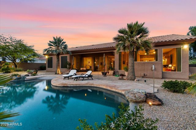 5565 W PINNACLE HILL Drive W, Glendale, AZ 85310