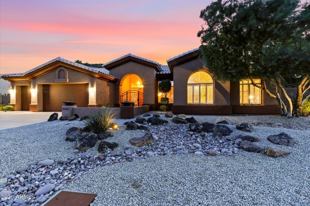 5565 W PINNACLE HILL Drive W, Glendale, AZ 85310