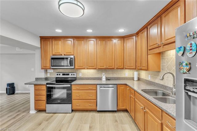109 Causeway DR, Chesapeake, VA 23322