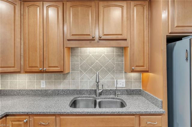 109 Causeway DR, Chesapeake, VA 23322