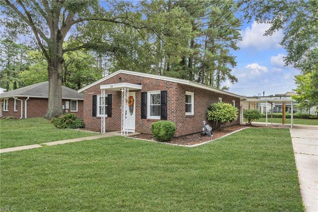 109 Causeway DR, Chesapeake, VA 23322