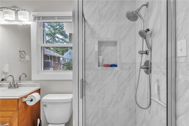 109 Causeway DR, Chesapeake, VA 23322