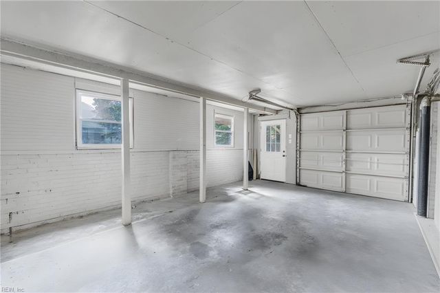 109 Causeway DR, Chesapeake, VA 23322