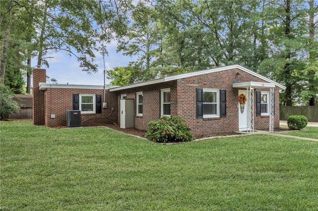 109 Causeway DR, Chesapeake, VA 23322
