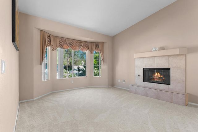 74119 Academy Lane E, Palm Desert, CA 92211