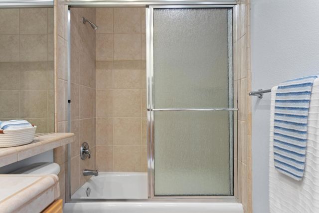 74119 Academy Lane E, Palm Desert, CA 92211