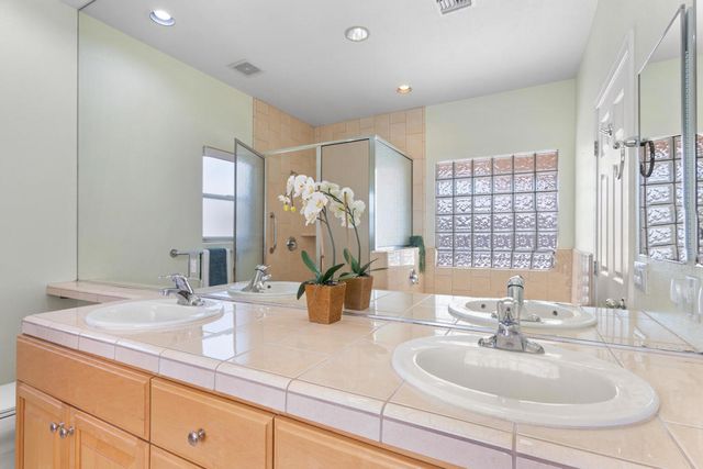 74119 Academy Lane E, Palm Desert, CA 92211