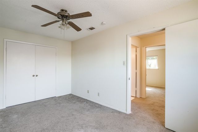 127 Allencrest Drive, White Settlement, TX 76108
