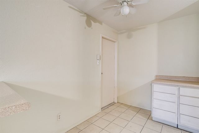 127 Allencrest Drive, White Settlement, TX 76108