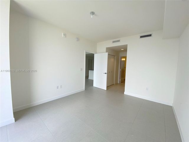 5350 NW 84th Ave 1703, Doral, FL 33166