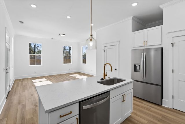 105 Kenneth Lane, Summerville, SC 29486