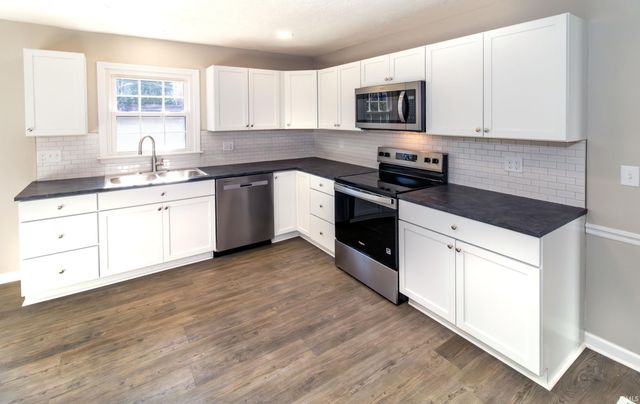 6301 E Oak Street, Evansville, IN 47715