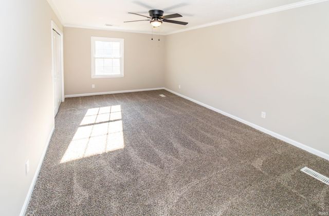 6301 E Oak Street, Evansville, IN 47715