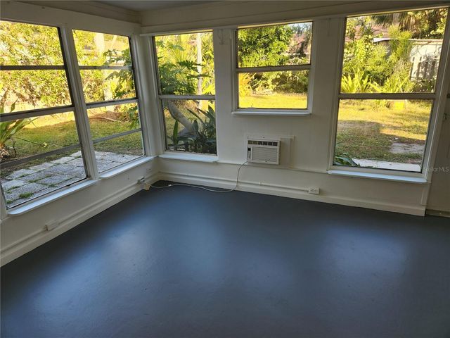 957 47TH STREET, Sarasota, FL 34234