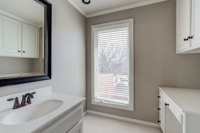 8902 York Place, Lubbock, TX 79424