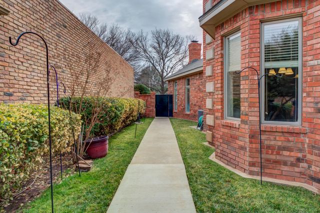 8902 York Place, Lubbock, TX 79424