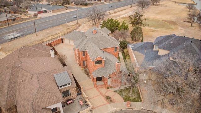 8902 York Place, Lubbock, TX 79424