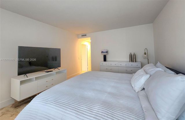 3505 S Ocean Dr 209, Hollywood, FL 33019