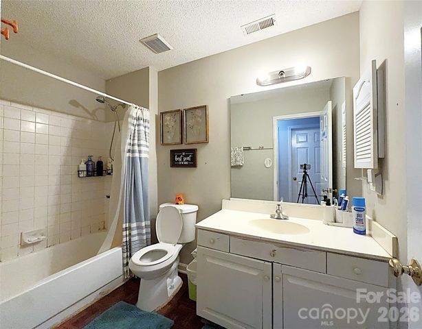13636 Portpatrick Lane, Matthews, NC 28105