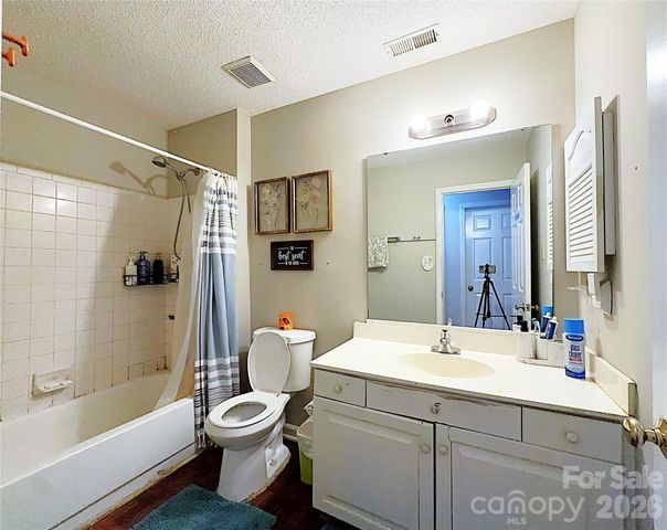 13636 Portpatrick Lane, Matthews, NC 28105