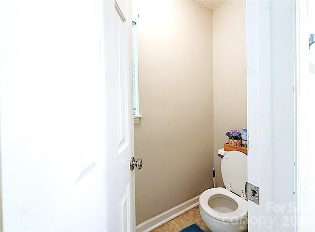 13636 Portpatrick Lane, Matthews, NC 28105