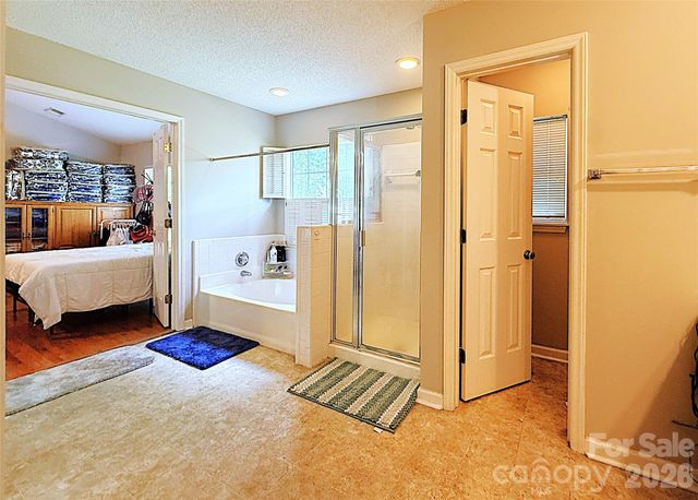 13636 Portpatrick Lane, Matthews, NC 28105