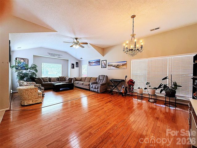 13636 Portpatrick Lane, Matthews, NC 28105