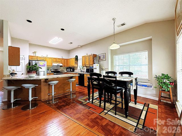 13636 Portpatrick Lane, Matthews, NC 28105