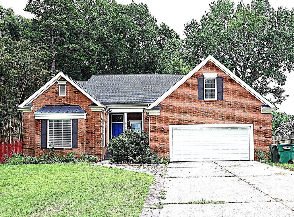 13636 Portpatrick Lane, Matthews, NC 28105