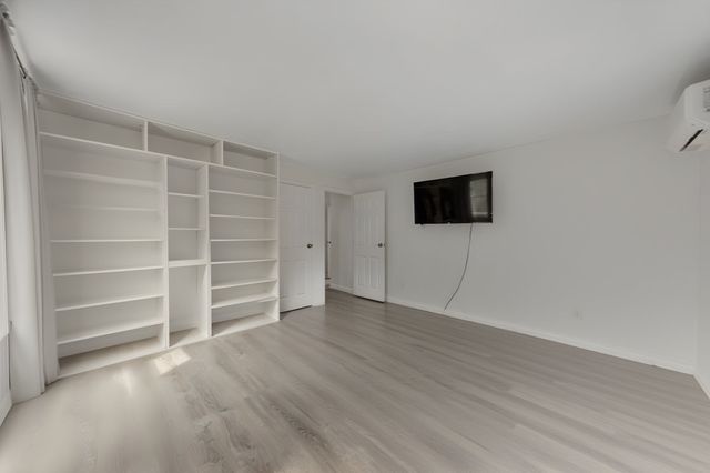 61 Taunton St 61, Bellingham, MA 02019