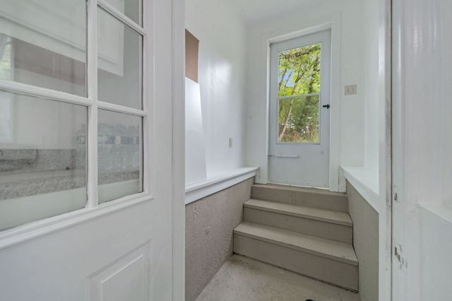 61 Taunton St 61, Bellingham, MA 02019