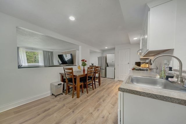 61 Taunton St 61, Bellingham, MA 02019