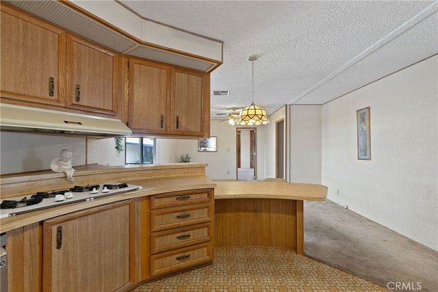 1300 W Menlo Avenue 215, Hemet, CA 92543