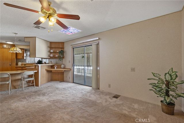 1300 W Menlo Avenue 215, Hemet, CA 92543