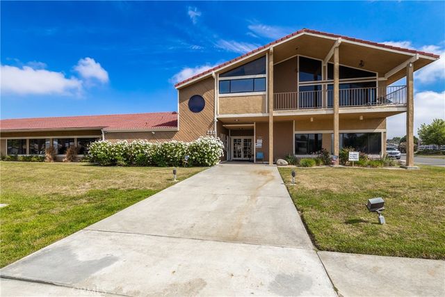 1300 W Menlo Avenue 215, Hemet, CA 92543
