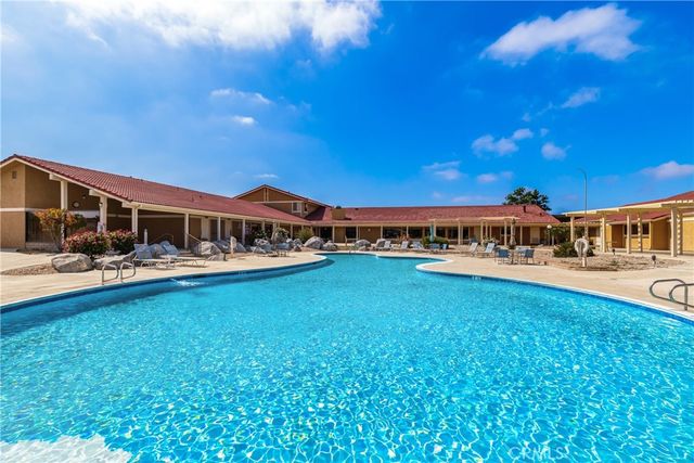 1300 W Menlo Avenue 215, Hemet, CA 92543
