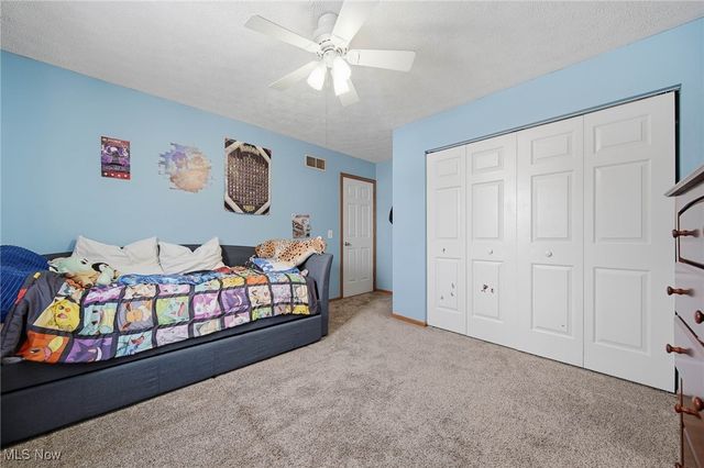 6416 Blossomwood Circle NE, Canton, OH 44721