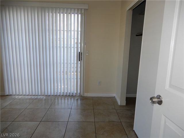 2120 Petersham Court A, Las Vegas, NV 89108