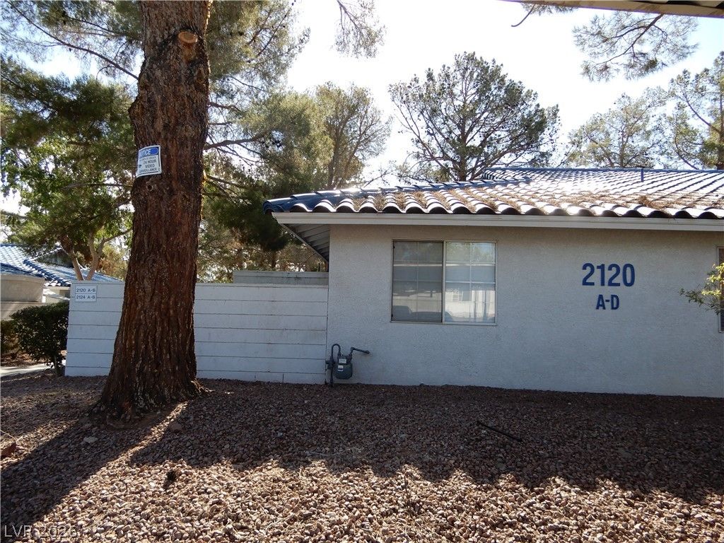 2120 Petersham Court A, Las Vegas, NV 89108