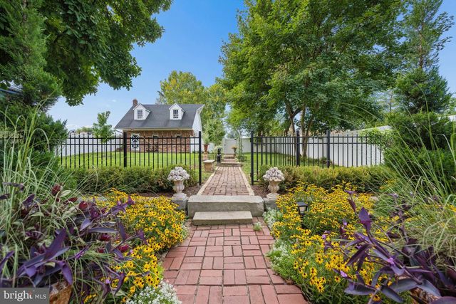 26 E SALISBURY ST, Williamsport, MD 21795