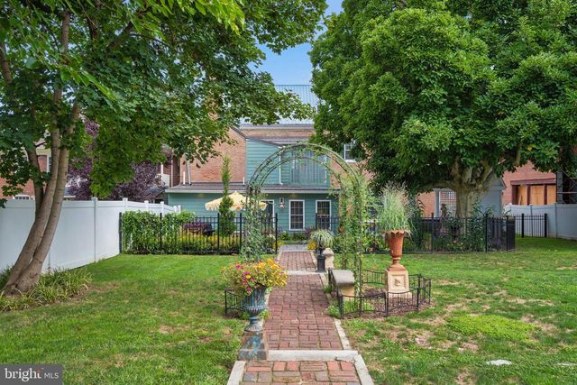 26 E SALISBURY ST, Williamsport, MD 21795
