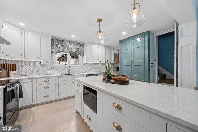 26 E SALISBURY ST, Williamsport, MD 21795