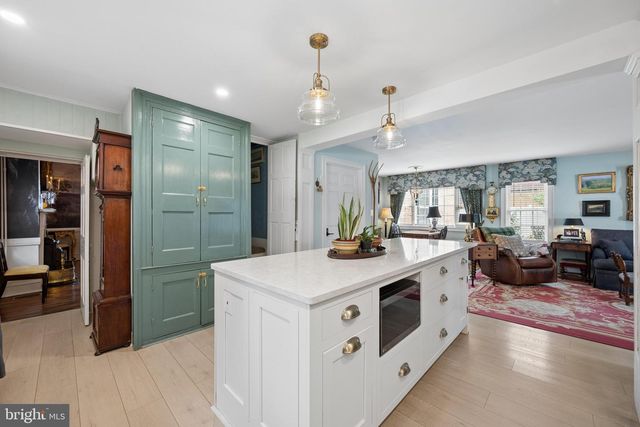 26 E SALISBURY ST, Williamsport, MD 21795