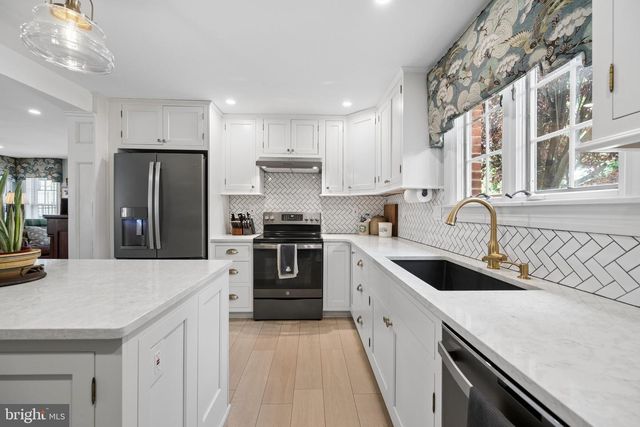 26 E SALISBURY ST, Williamsport, MD 21795