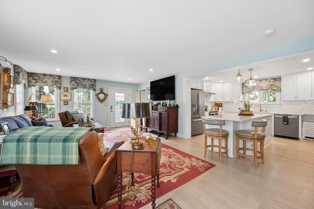 26 E SALISBURY ST, Williamsport, MD 21795