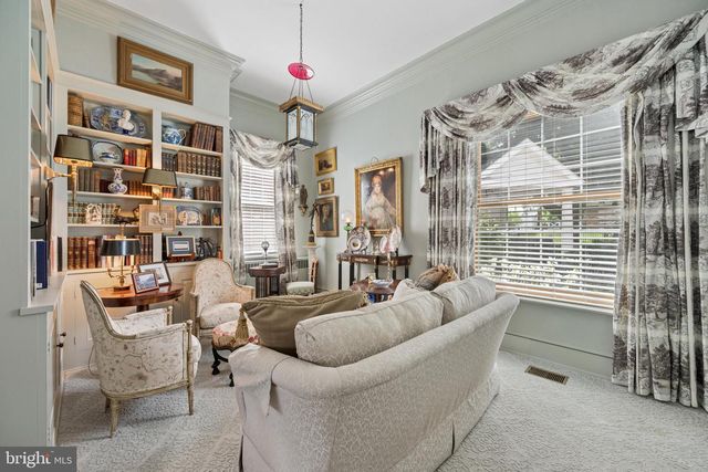 26 E SALISBURY ST, Williamsport, MD 21795