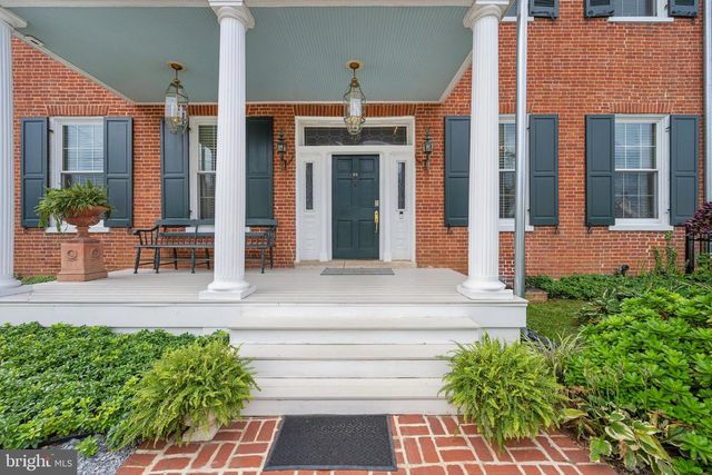 26 E SALISBURY ST, Williamsport, MD 21795