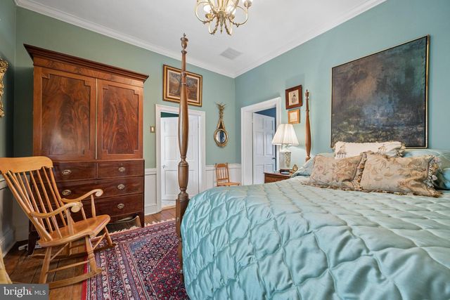 26 E SALISBURY ST, Williamsport, MD 21795