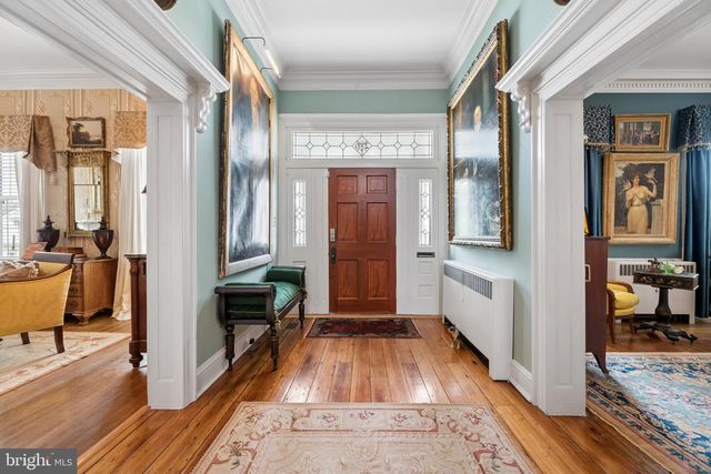 26 E SALISBURY ST, Williamsport, MD 21795